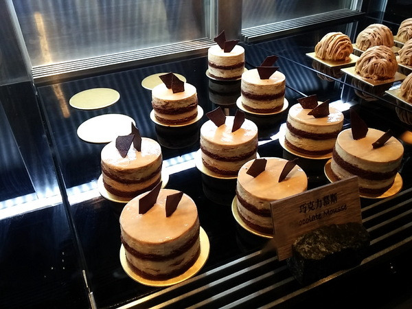 一夜新娘金逸文是什么人 出身高贵的他爱上花溶可惜无缘|beat365官网(图3) beat365亚洲体育官方网站